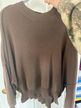 Relaxed Ribbed Crewneck Sweater in Chocolate Brown